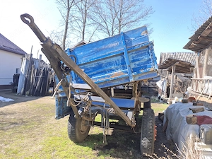 Tractor u 650, remorcă basculabilă și plug în 3 brazde - imagine 5