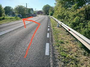 Vânzare teren Batoți(citiți cu atenție!)