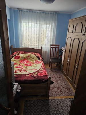 Vand apartament 4 camere decomandat - imagine 4
