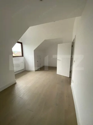 Apartament la casă, construcție nouă – 65 mp utili, boxă + pod, zona Hard Med