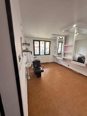 Ofer spre chirie Spatiu comercial 65 MP ,central ,700 Euro   luna  - imagine 10