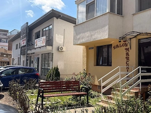 Ofer spre chirie Spatiu comercial 65 MP ,central ,700 Euro   luna  - imagine 5