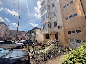 Ofer spre chirie Spatiu comercial 65 MP ,central ,700 Euro   luna  - imagine 4