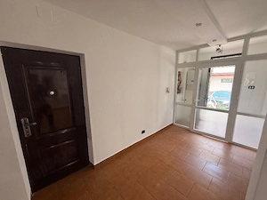 Ofer spre chirie Spatiu comercial 65 MP ,central ,700 Euro   luna 