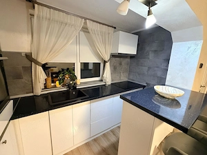 Casă amenajată modern-teren 1855mp-sat Cozia - imagine 5