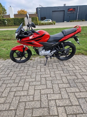 Vând motocicletă Honda 125cc - imagine 3