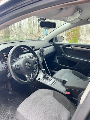 Vând VW passat b7 2011,2.0l 170cp impecabil  - imagine 5