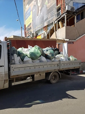 Transport moloz 
