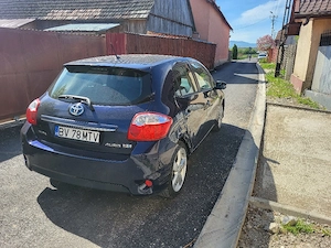 Toyota Auris 2010 avariata - imagine 2