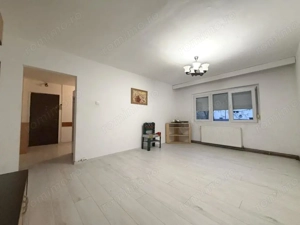 Apartament 3 camere, 70mp utili, parter, renovat -  Zona Dâmbovița  - imagine 3