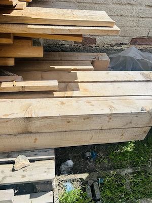 Țigla nouă, lemn pentru construcții 