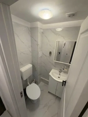garsoniera 1 decembrie-mizil-modern-metrou 5 minute - imagine 8