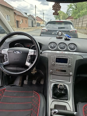 Ford Galaxy 2010 - imagine 5