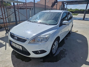 Se vinde masina Ford Focus 1.6  90CP Diesel Euro 5 - imagine 10