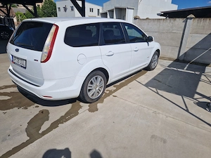 Se vinde masina Ford Focus 1.6  90CP Diesel Euro 5 - imagine 6