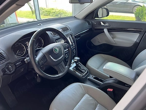 Skoda Octavia Laurin&Klement - imagine 7