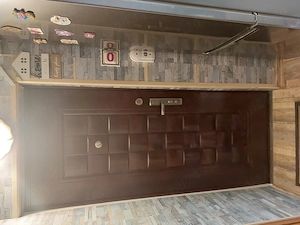 Vând apartament cu 2 camere.