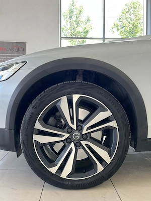 Volvo V60 Cross Country   24.785euro + TVA - imagine 4