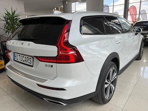 Volvo V60 Cross Country   24.785euro + TVA - imagine 5