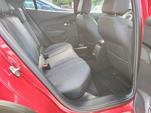 Peugeot 2008 PureTech 100 Allure - imagine 17