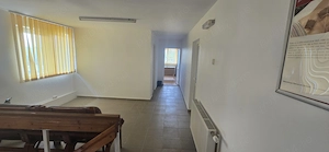 Închiriere clădire P+1   Blejoi, zonă liniștită, ideal birouri comercial - imagine 9