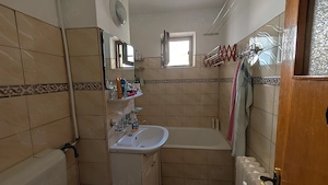 Apartament trei camere de inchiriat pe termen lung zona Republici Nord - imagine 9