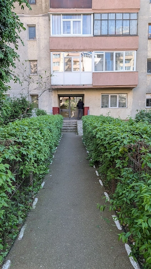 Apartament trei camere de inchiriat pe termen lung zona Republici Nord - imagine 13