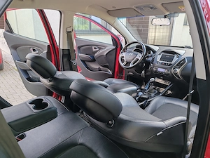 Hyundai IX 35 2.0 CRDI 4x4 NaviPieleLedCmrMasalierInczScaune BanchetaClimatronicJanteAluVara Iarna - imagine 5