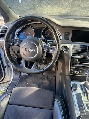 AUDI Q7 Quattro 3.0 TDI S Line 7 Locuri - imagine 9