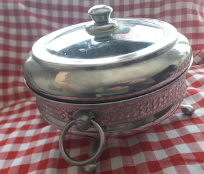 Cutie ornamentata indiana din otel inoxidabil Masala Dabba pentru condimente