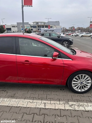 Vand Ford Focus 2015,Benzina 1.5l, 150CP, 93K KM, Cutie Manuala, Senz de parc F+B, Cauciucuri i+v - imagine 5