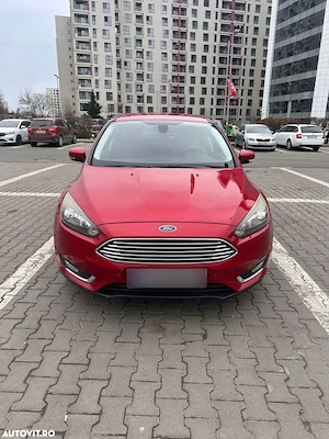 Vand Ford Focus 2015,Benzina 1.5l, 150CP, 93K KM, Cutie Manuala, Senz de parc F+B, Cauciucuri i+v