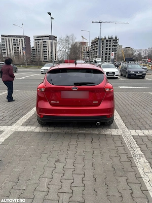 Vand Ford Focus 2015,Benzina 1.5l, 150CP, 93K KM, Cutie Manuala, Senz de parc F+B, Cauciucuri i+v - imagine 2