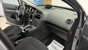 ** Peugeot 5008 ** - imagine 16