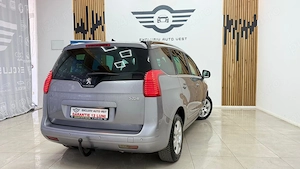 ** Peugeot 5008 ** - imagine 5