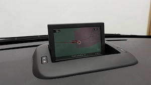 ** Peugeot 5008 ** - imagine 18