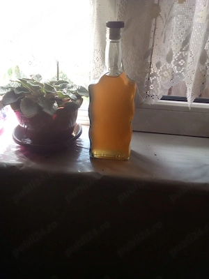 Perata (lichior de pere) 40% 0.5l 45 lei