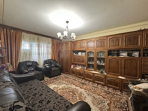 Agentia imobiliara VIGAFON vinde apartament 3 camere Republicii-Caraiman