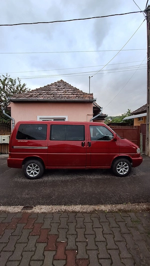 Volkswagen  Caravelle T4 2.5   8+1 locuri - imagine 5