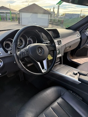 2014 Mercedes-Benz E300 BlueTec Hybrid Motor 2.2 231 CP - imagine 7