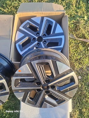 Vând set jante originale Hyundai Kona R17 – NOI, în cutie