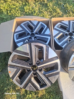 Vând set jante originale Hyundai Kona R17 – NOI, în cutie - imagine 5