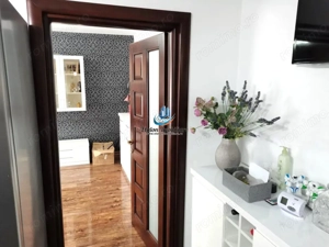 Apartament 3 camere decomandat zona Petrodava, Precista - imagine 4