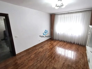 Apartament 3 camere decomandat zona Petrodava, Precista - imagine 2