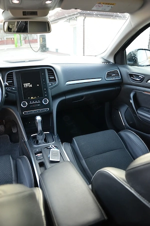 2018 Renault Megane IV 1.2 TCe 130CP Automata EDC BOSE Masaj Ambientale - imagine 8