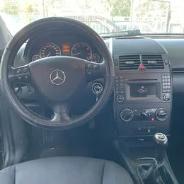 Mercedes A Class fab. 2010, motor 1500 benzina EURO 5 - imagine 8