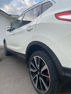 Vand Nissan Qashqai j11 Tekna - imagine 3