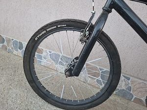 Bicicleta Tip Bmx