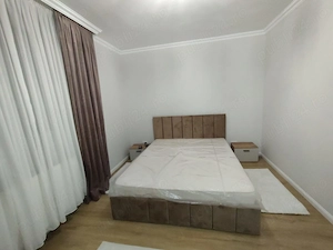Inchiriez ap 2 camere decomandat