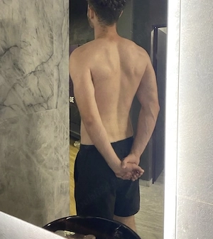 Deschis la tot ce e frumos: Marius, 25 de ani!